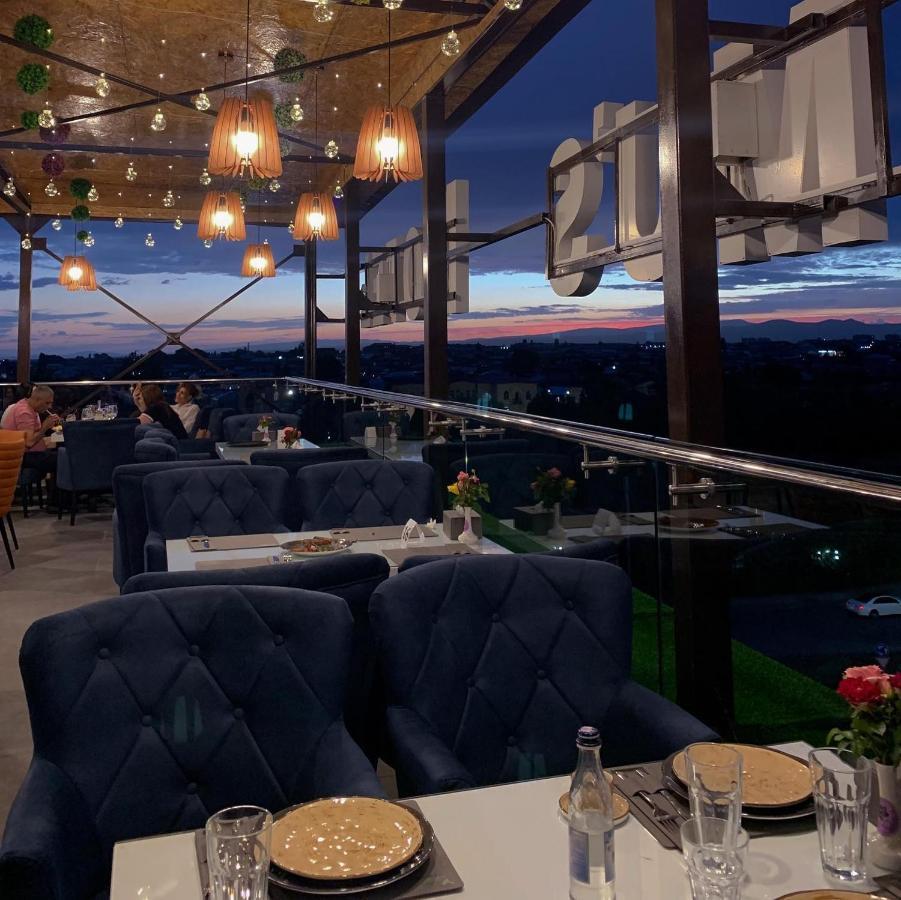Tomu'S Hotel Gyumri ภายนอก รูปภาพ