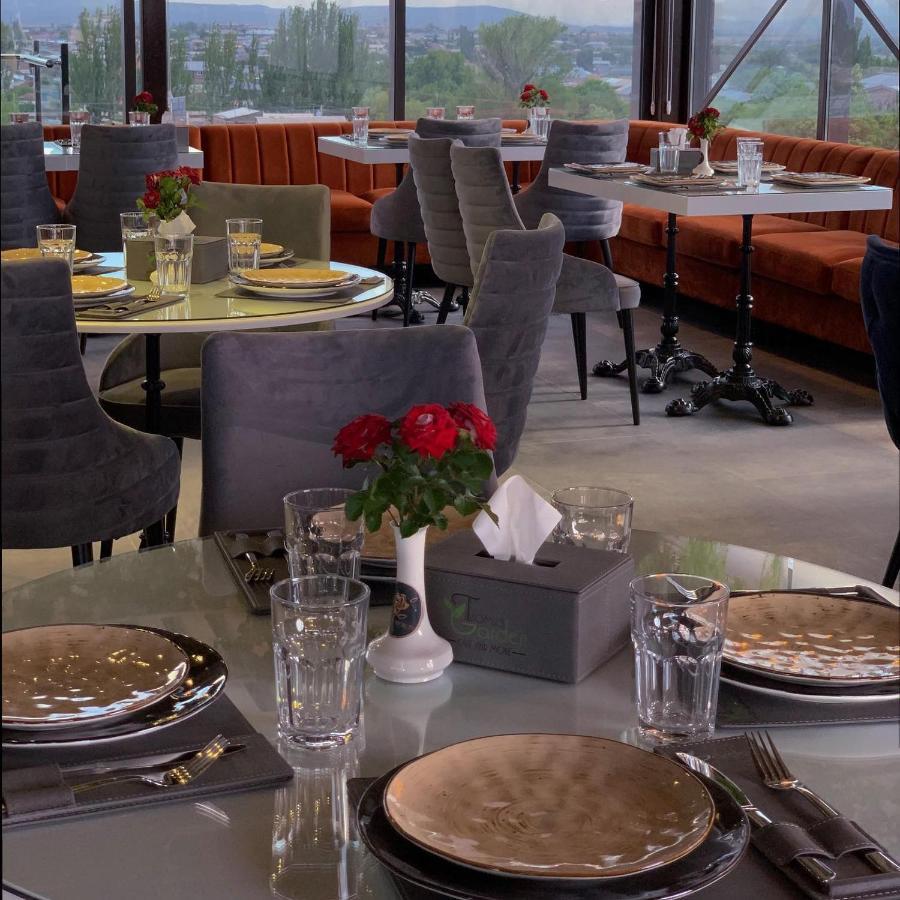 Tomu'S Hotel Gyumri ภายนอก รูปภาพ