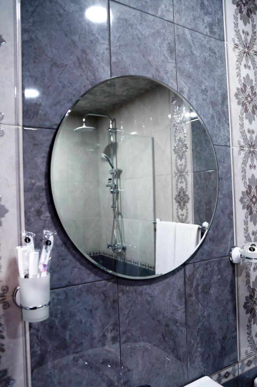 Tomu'S Hotel Gyumri ภายนอก รูปภาพ