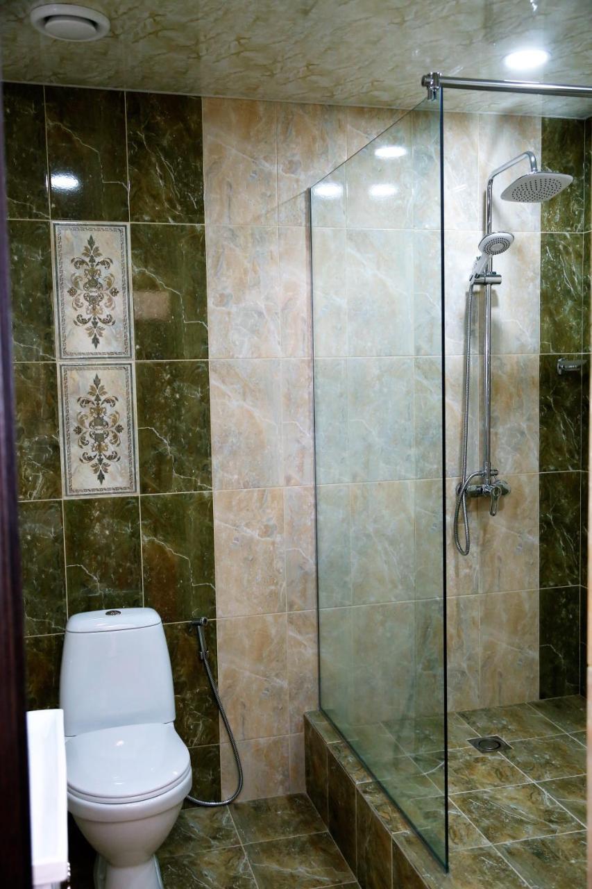 Tomu'S Hotel Gyumri ภายนอก รูปภาพ