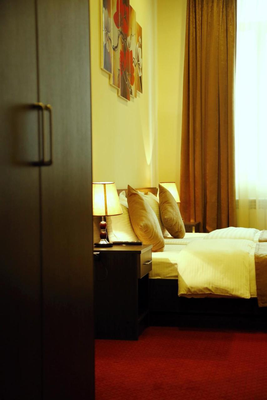 Tomu'S Hotel Gyumri ภายนอก รูปภาพ